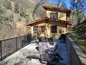 Yosemite Gatekeeper's Lodge